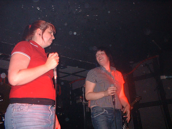 2fatties_070526_11.jpg