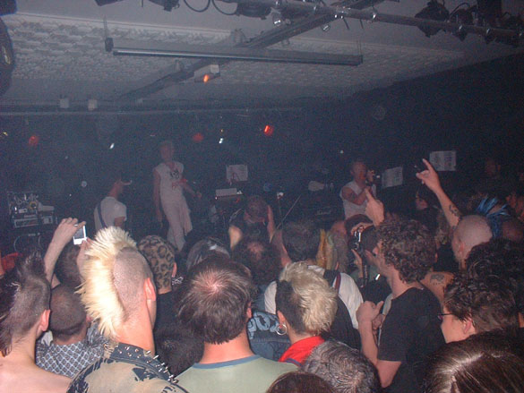 adicts_070814_01.jpg