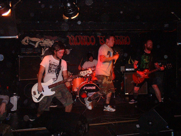 angerscurse_081126_01.jpg