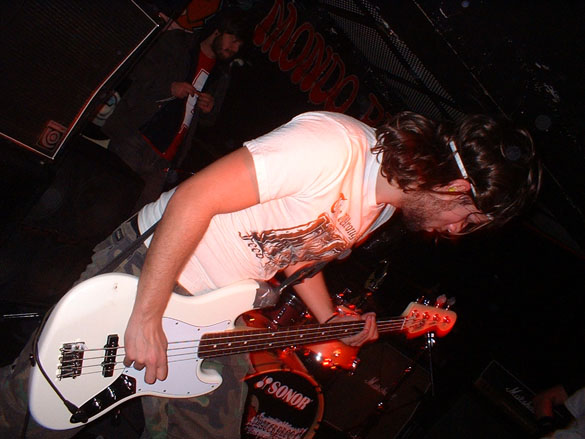 angerscurse_081126_04.jpg