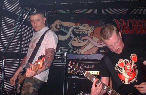 deadline060403_9.jpg