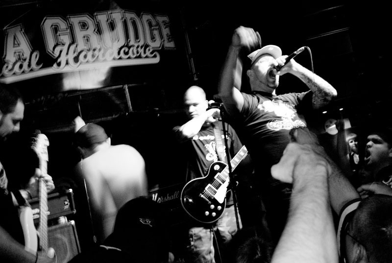 holdagrudge_100410_12.jpg