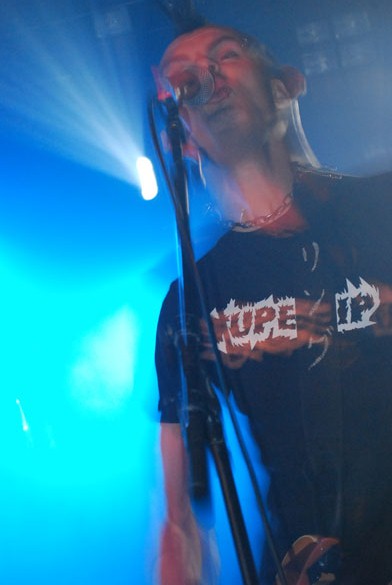 justine_090801_08.jpg