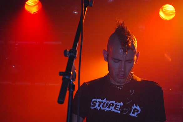 justine_090801_10.jpg