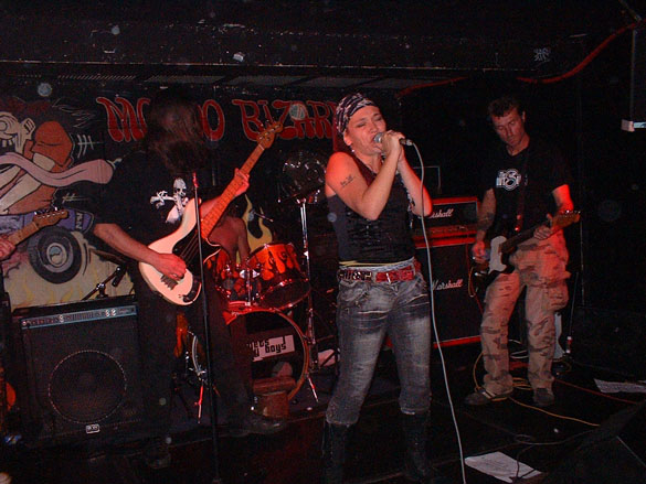 kerozeninblood_081014_01.jpg