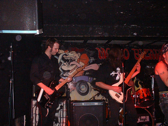kerozeninblood_081014_02.jpg