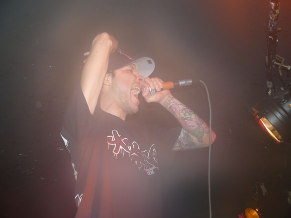 lionden_081126_05.jpg