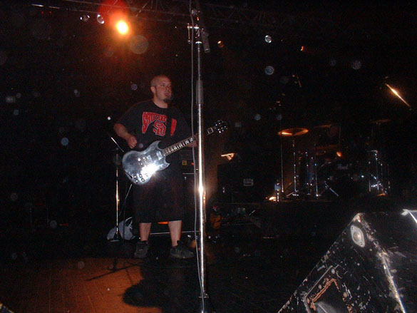 rightforlife_070602_02.jpg