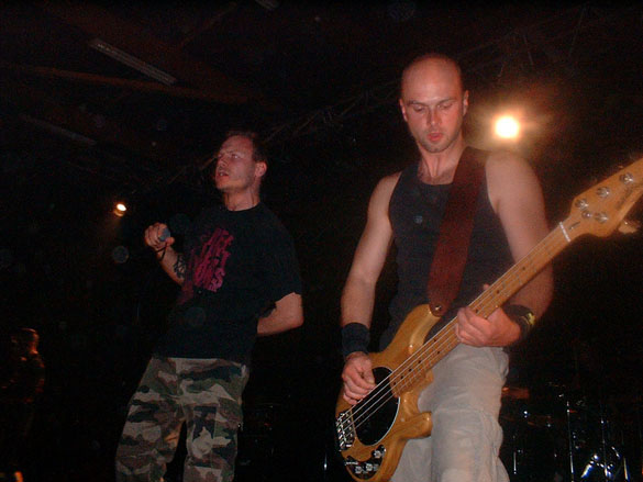 rightforlife_070602_07.jpg